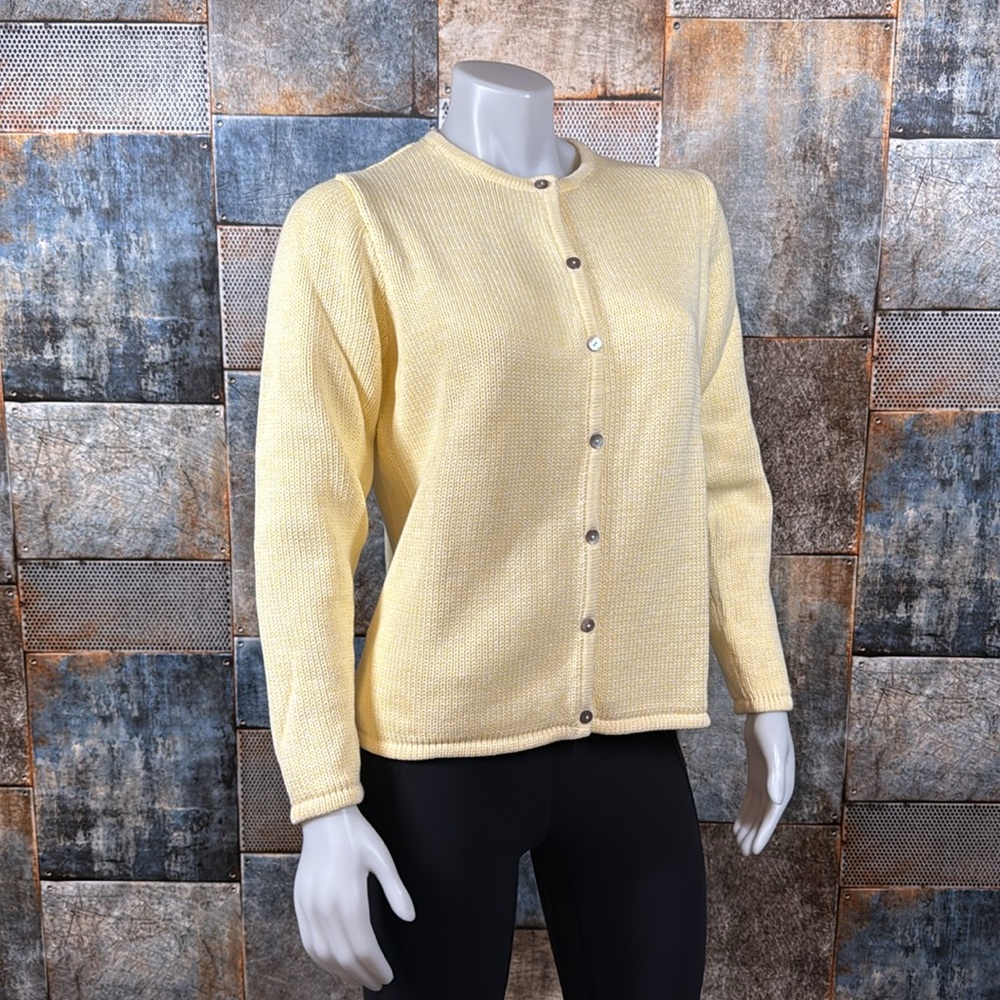 NEW L.L. Bean Women’s Button Front Cardigan Sweater Size L - Picture 2 of 13